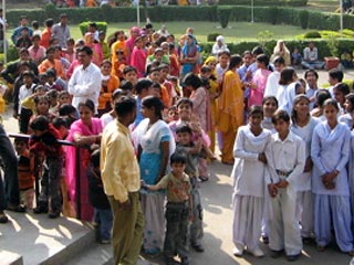 Население Индии достигло 1,21 млрд человек