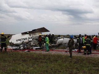 Число погибших при крушении самолета миссии ООН в аэропорту столицы Демократической Республики Конго достигло 26 человек