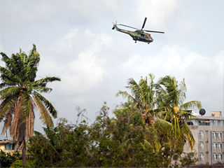 Вертолет одного из подразделений войск Франции, базирующихся в Абиджане, нанес сегодня удар по резиденции узурпатора Кот-д'Ивуара Лорана Гбагбо