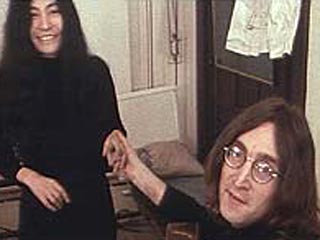 Сборник писем Джона Леннона под названием "Искренне Ваш, Джон" (Sincerly Yours, John) выйдет в октябре 2012 года, вдова музыканта Йоко Оно впервые за 30 с лишним лет с его смерти разрешила публикацию частной переписки