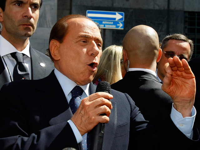 Премьер-министр Италии Сильвио Берлускони, в отношении которого в настоящее время заведено несколько уголовных дел, подтвердил, что не будет повторно выдвигать свою кандидатуру на пост главы кабинета министров в 2013 году по истечению срока своего мандата