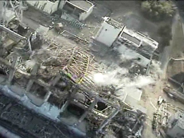 Уровень радиации в воде в нижних помещениях 2-го реактора аварийной АЭС "Фукусима-1" за неделю вырос в 17 раз