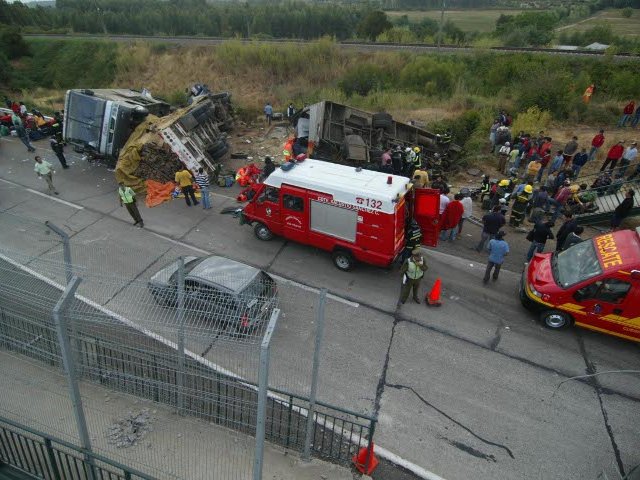 В Чили перевернулся пассажирский автобус. В ДТП погибли 14 человек, 20 пострадали