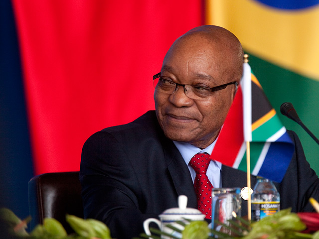 Южная Африка призывает страны-эмитенты основных резервных валют к практическому осуществлению взятых на себя обязательств в международной финансовой системе, заявил президент ЮАР Джейкоб Зума