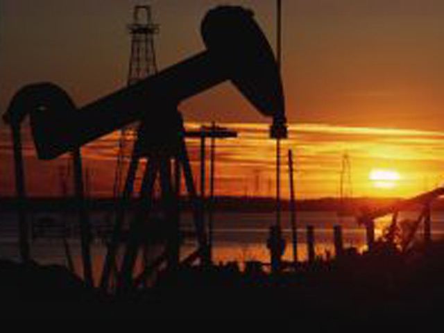В первом квартале цена на нефть марки Urals в среднем составила 102 доллара за баррель. По последним оценкам Минэкономразвития, среднегодовая цена в этом году составит 105 долларов за баррель