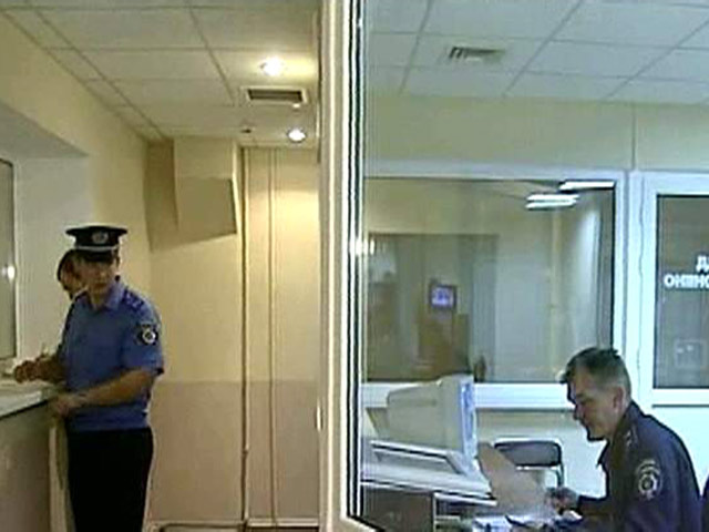 На Украине судят милиционера-игромана, который душил и грабил пенсионерок