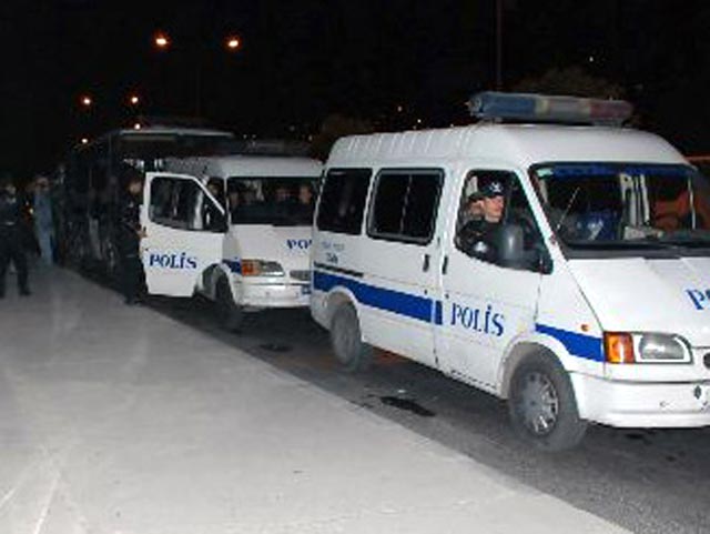 На юге Турции в результате теракта пострадали два человека