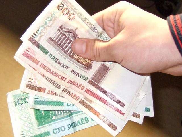 В Белоруссии купить тур заграницу можно по курсу рубля в полтора раза выше официального