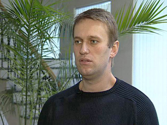 Навальный раскрыл "черную схему", по которой высшие чиновники РФ получают десятки тысяч долларов ежемесячно