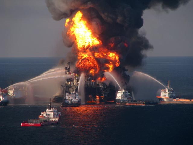 В разливе нефти в Мексиканском заливе может быть виновна не только BP