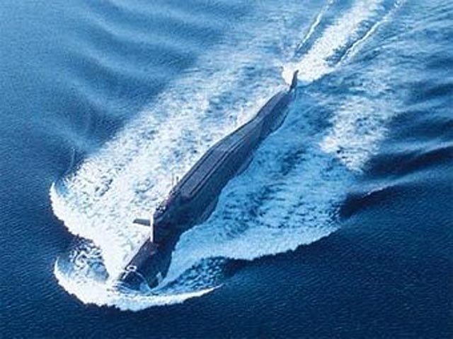 С подлодки в Баренцевом море успешно запустили баллистическую ракету "Синева"