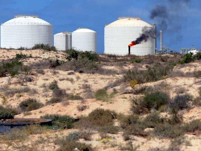 Американские компании отныне вправе покупать нефть у ливийской оппозиции напрямую или через посредников
