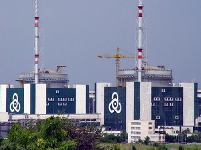 При плановом ремонте одного из энергоблоков АЭС "Козлодуй" в Болгарии зафиксировано повышение уровня радиоактивных газов в реакторе