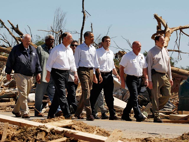 Президента США Барака Обаму поразили масштабные разрушения, которые в городе Таскалуса (штат Алабама) нанес мощный торнадо