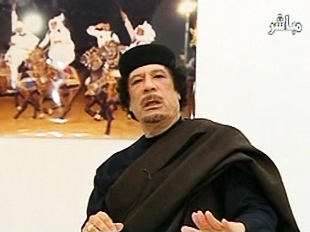 Руководство НАТО, перед тем как рассмотреть предложение ливийского лидера Муамара Каддафи о перемирии, желает, чтобы его войска прекратили нападения на мирных жителей