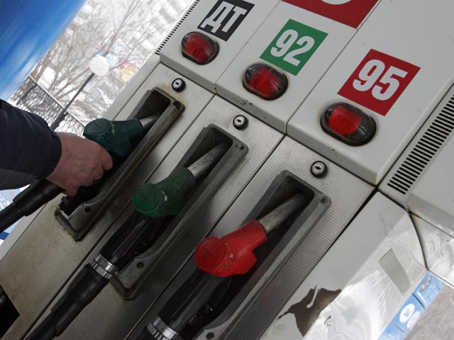 Бензин в России продолжил рост