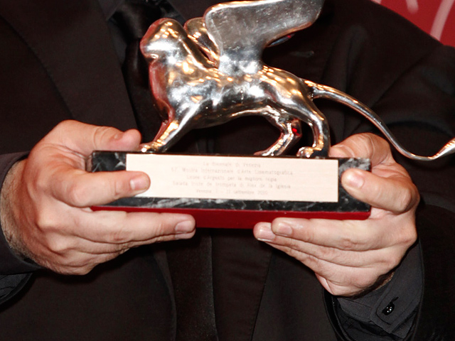 Почетный "Золотой лев" 68-го Венецианского кинофестиваля за кинокарьеру будет вручен итальянскому режиссеру Марко Беллоккьо