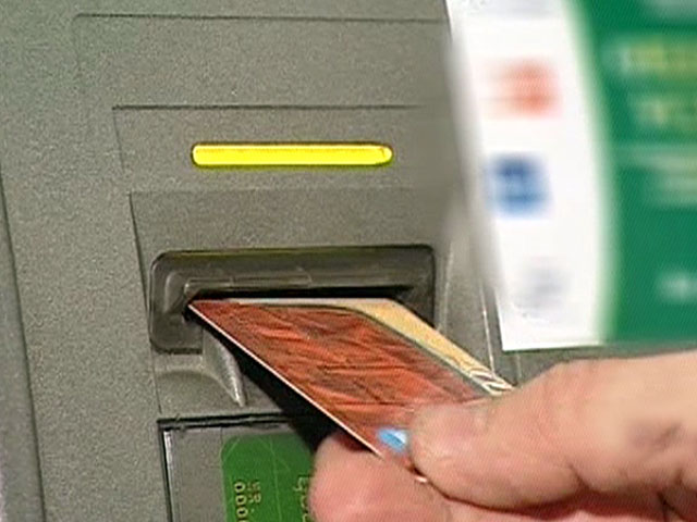 Двухдневный технический сбой в работе системы банкоматов "Сбербанка" заставил клиентов понервничать за свои переводы