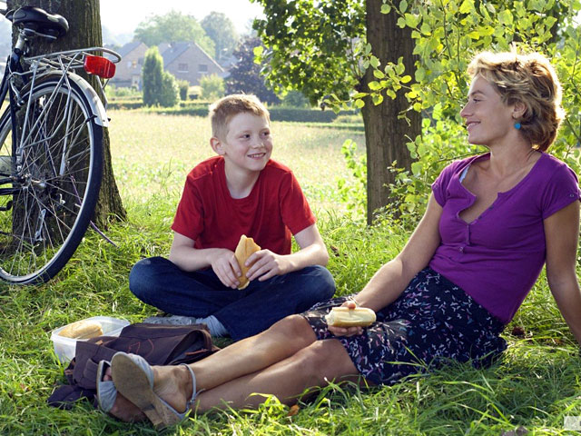 Картина известных бельгийских режиссеров братьев Дарденн "Мальчик с велосипедом" возглавила рейтинг кинофорума, составляемый выходящим здесь журналом "Screen"