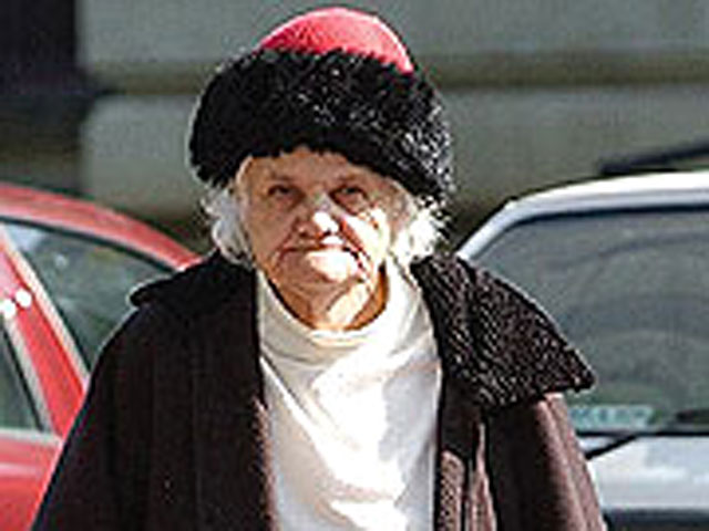 Дороти Эванс, одна из самых пожилых людей в Британии, когда-либо задержанных за хулиганство, скончалась во сне в возрасте 84 лет