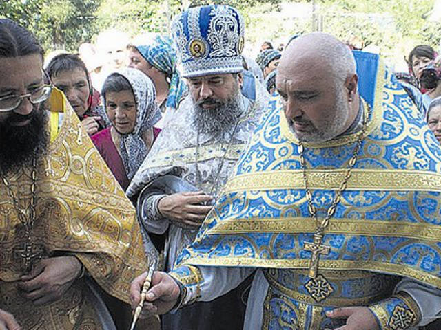 Отец Виктор вот уже 10 лет служит в храме Успения Богородицы. Фото пресс-службы Одесской епархии
