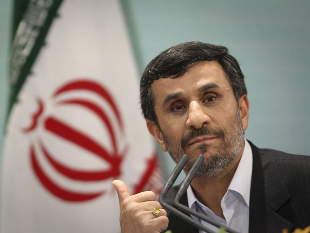 В настоящее время в Иране развернулась ожесточенная борьба за власть между Махмудом Ахмади Нежадом и духовным лидером - руководителем Исламской республики аятоллой Али Хаменеи