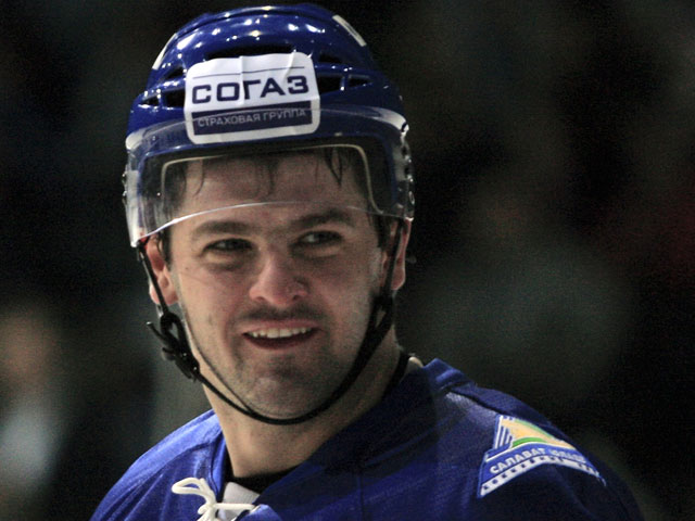 Радулов получил три индивидуальных приза по итогам сезона в КХЛ