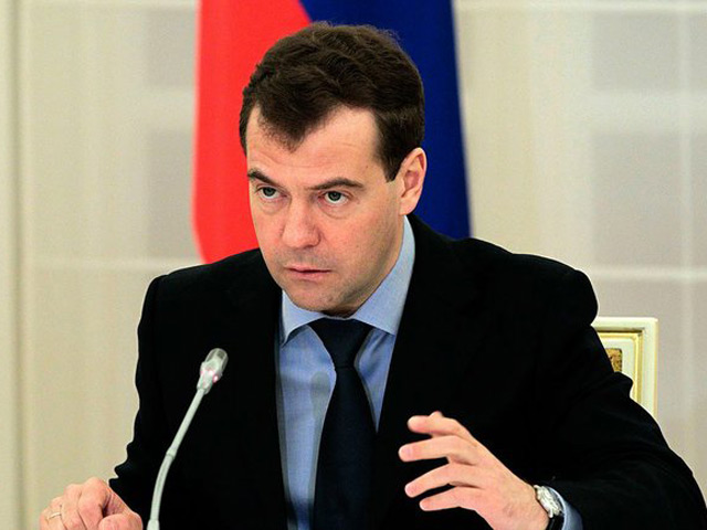 Президент России Дмитрий Медведев своим указом освободил от занимаемой должности еще двух высокопоставленных сотрудников МВД РФ