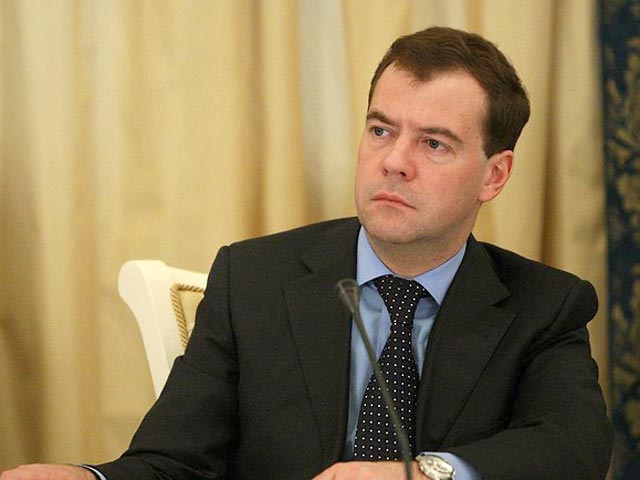 Медведев на саммите G8 заставит Обаму пойти на уступки по ПРО и разберется с "курильским вопросом", рассчитывают в Кремле