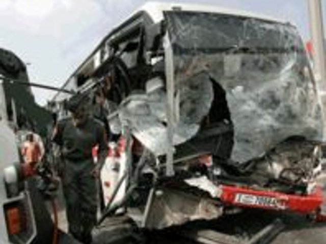 В Германии в результате ДТП с участием туристического автобуса пострадали 22 человека