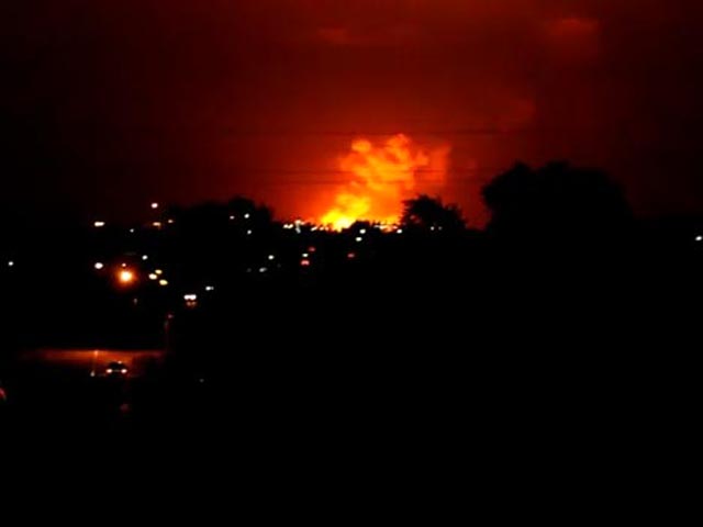 На территории воинской части в Удмуртии в ночь на пятницу произошел пожар и последующий взрыв снаряда, которые привели к дальнейшим взрывам