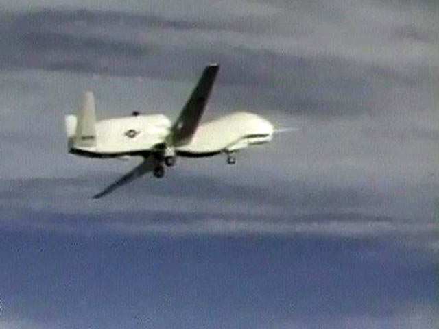 Американский беспилотный летательный аппарат в понедельник нанес удары по позициям мятежников в регионе Южный Вазиристан на северо-западе Пакистана. В результате авиаударов погибло 14 человек