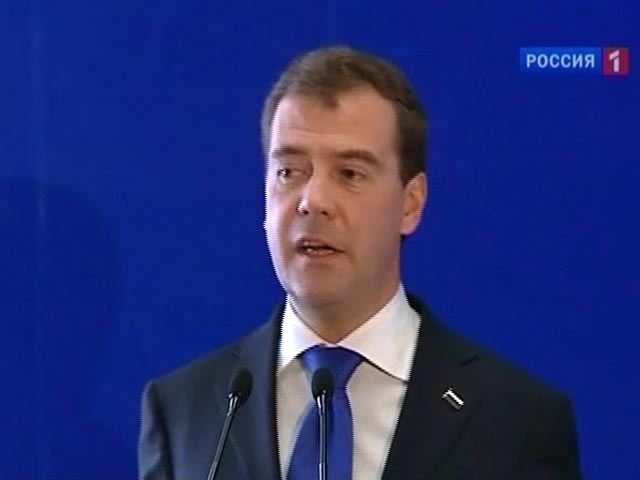 Сделанное в минувшую субботу президентом РФ Дмитрием Медведевым заявление о том, что договоренности по поводу новых санкций в отношении Тегерана практически достигнуты, вызвало резкую критику Ирана