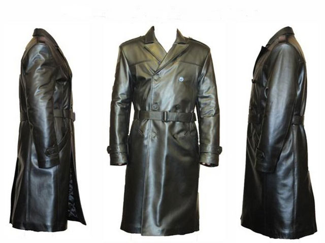 Федеральная служба охраны (ФСО) объявила конкурс на пошив 120 кожаных демисезонных курток и плащей черного цвета, предназначенных для высших офицеров ведомства