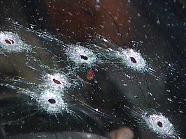 В Саратове депутата-единоросса расстреляли в Mercedes'е с номером "999"
