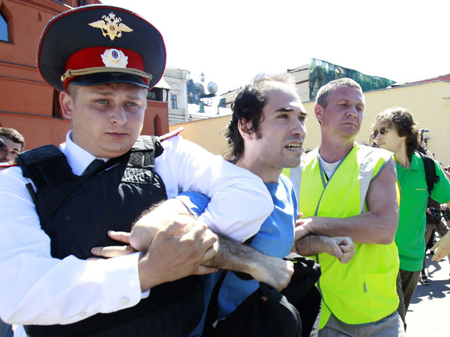 Правозащитники осудили разгон акции оппозиции в Москве