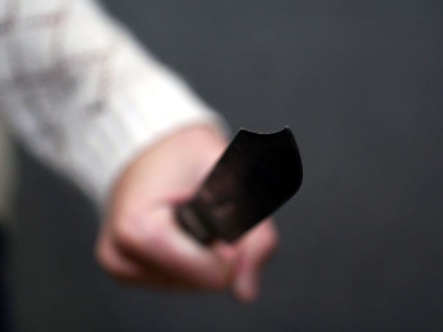 Жительница Саратова зарезала накормленного ею бомжа, когда он решил за ней поухаживать