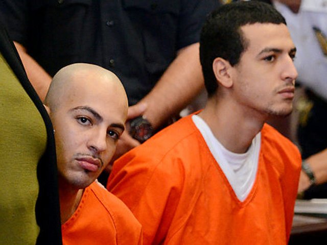 Подозреваемые в подготовке взрыва в нью-йоркской синагоге алжирец Ахмед Ферхани и марокканец Мохаммед Мамду в ходе судебных слушаний не признали своей вины