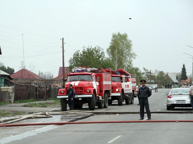 Пожар на нефтеперерабатывающем заводе произошел в ночь на субботу в Коченевском районе Новосибирской области, в результате погиб один человек