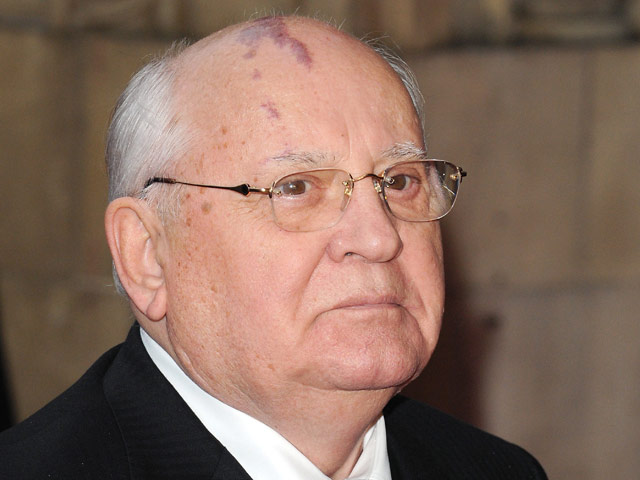 Горбачев выразил соболезнования семье Боннэр