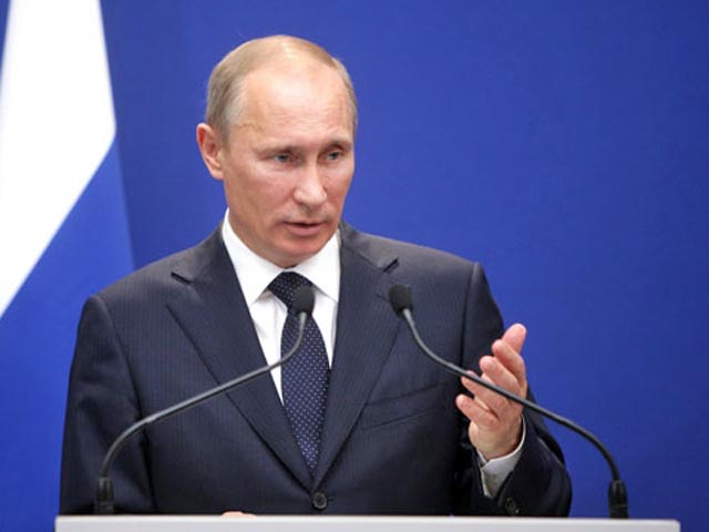 Выступление Путина во Франции несколько удивили прессу - осталось непонятным, кого раскритиковал премьер, говоря о доминирующей много лет политической силе, у которой "наступает анемия по отношению к реальным проблемам"
