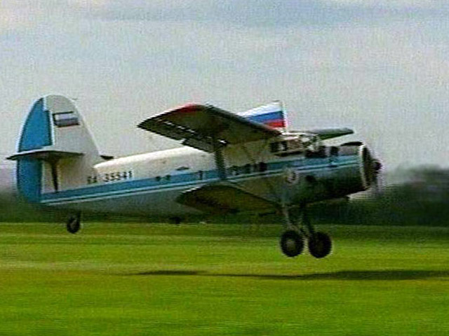 В Приамурье самолет Ан-2, выполнявший пассажирский рейс по маршруту Зея-Бомнак, совершил вынужденную посадку в тайге