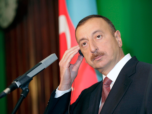 Азербайджан должен быть сильным, чтобы восстановить территориальную целостность, заявил президент страны Ильхам Алиев