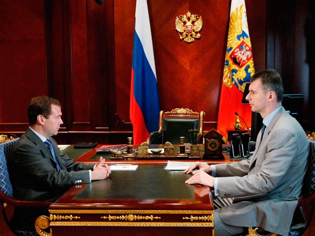 Президент РФ Дмитрий Медведев встретился с Михаилом Прохоровым, который 25 июня стал новым лидером "Правого дела"