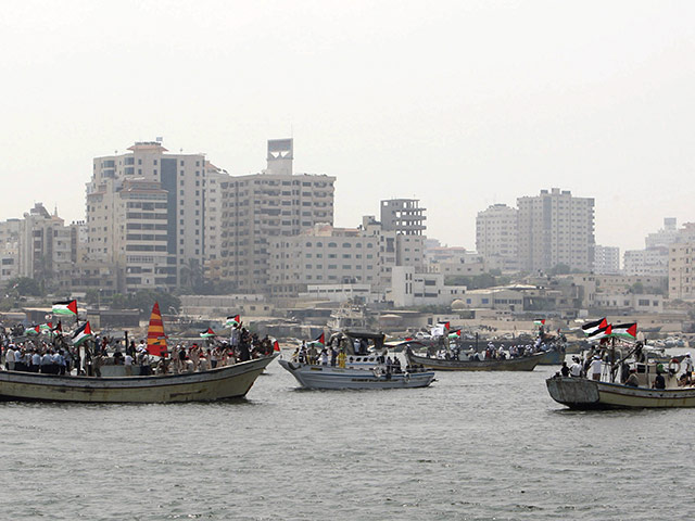 "Флотилия свободы", участники которой рассчитывали на этой неделе прорвать израильскую морскую блокаду сектора Газа, где у власти находится палестинское исламистское движение "Хамас", задерживается