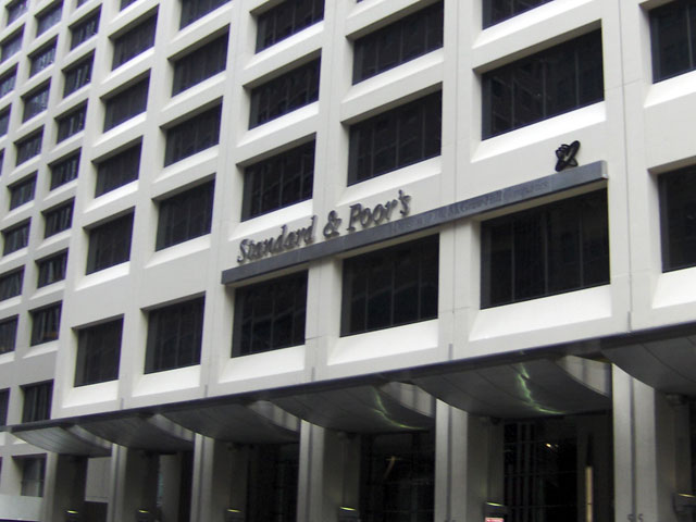 Standard & Poor's грозит США снижением кредитного рейтинга уже в августе 