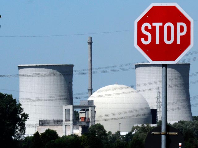 Немецкие парламентарии проголосовали за предложение правительства отказаться от атомной энергетики в Германии к 2020 году