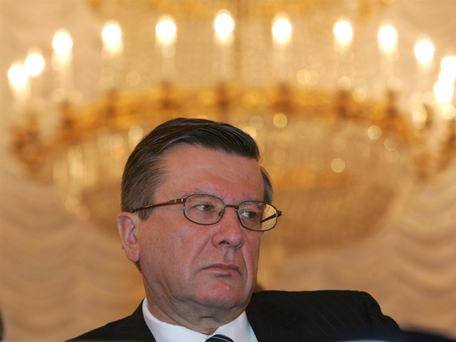 Совет директоров ОАО "Газпром" на своем первом заседании в четверг снова избрал своим председателем первого вице-премьера РФ Виктора Зубкова