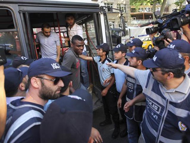 В Турции продолжаются аресты в рамках расследования договорных матчей