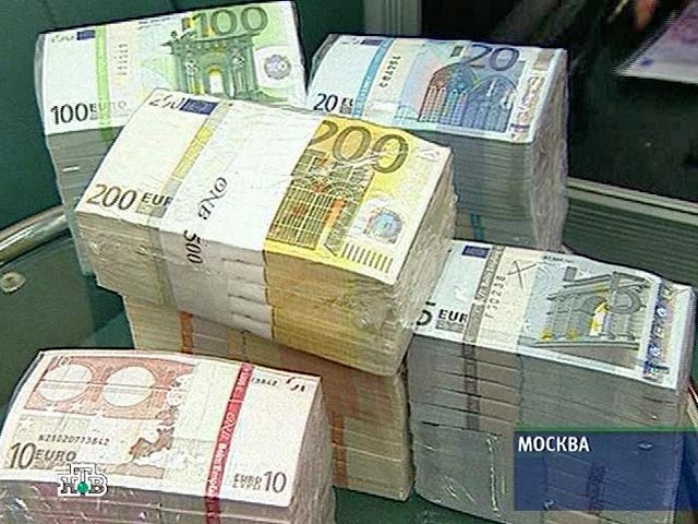 Столичная полиция ищет кассира пункта обмена валюты, который похитил у одного из клиентов почти 300 тысяч евро